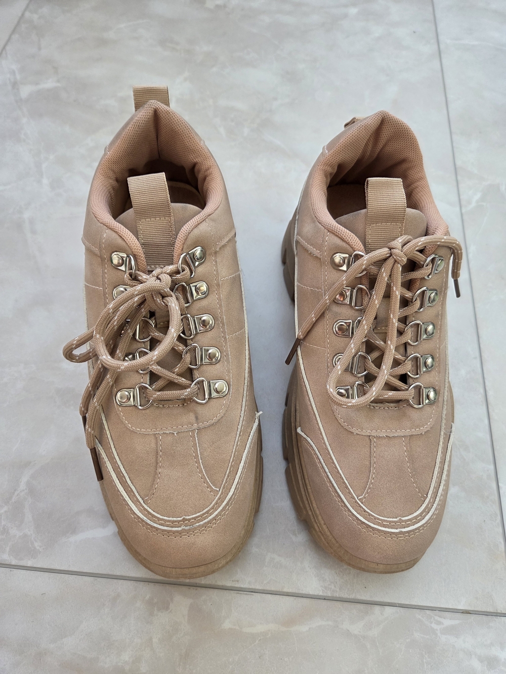 Chunky Casual Sneakers - Beige